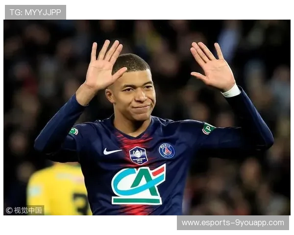 姆巴佩连续一对一突破得手，法国前场攻势无法阻挡